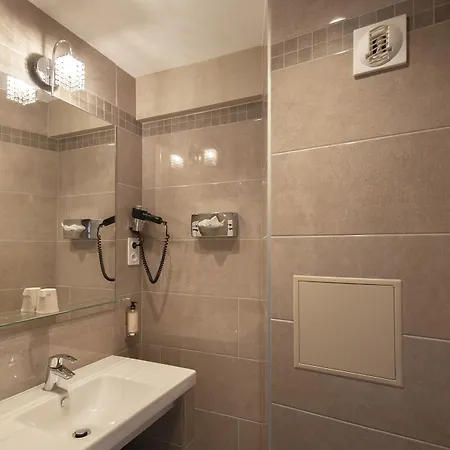 Hotel France Albion 2*