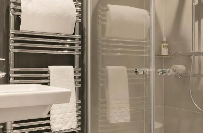 France Albion Hotel 2*