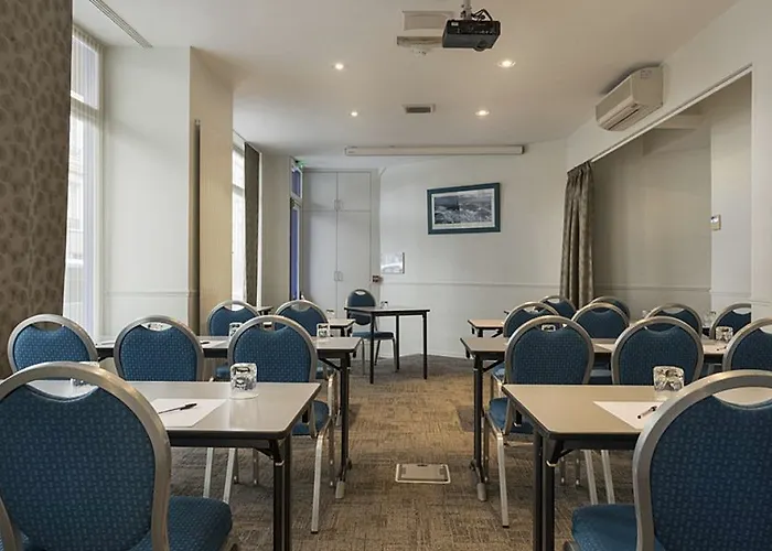 France Albion 2* Parigi